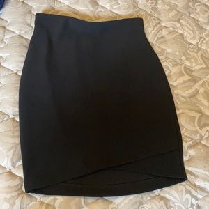 EXPRESS black skirt size S